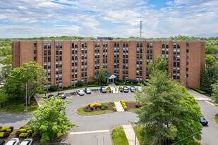 Newington Tower in New Britain, CT - Building Photo