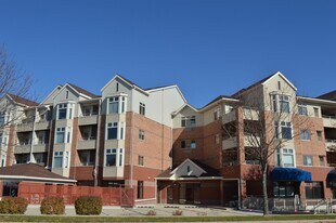 301 Harbour Town Dr, Unit 209 in Madison, WI - Building Photo