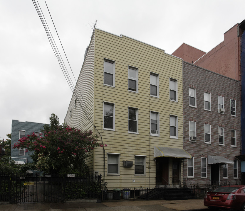 148 Conselyea St in Brooklyn, NY - Building Photo