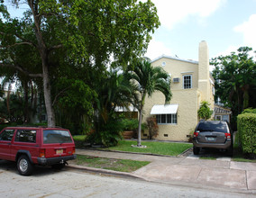 15 Antilla Ave in Coral Gables, FL - Building Photo - Building Photo