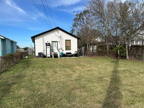 4009 Avenue L in Galveston, TX - Building Photo - Building Photo