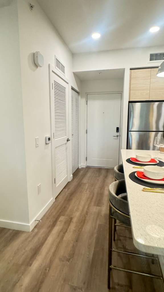 13511 SW 98th St, Unit A2 in Miami, FL - Foto de edificio - Building Photo