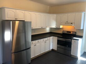 79 Partridge Ave, Unit 1 in Somerville, MA - Building Photo