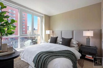 EAST 2ND ST in New York, NY - Building Photo - Building Photo