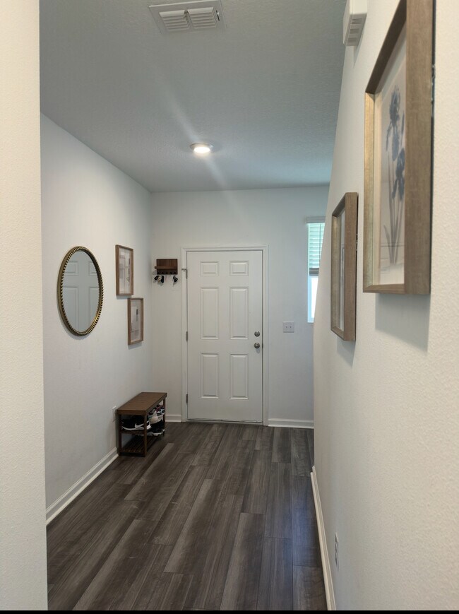 6359 Kay Morgan Ln in Gibsonton, FL - Building Photo - Building Photo