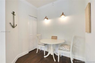 100 Uno Lago Dr-Unit -205 in North Palm Beach, FL - Building Photo - Building Photo