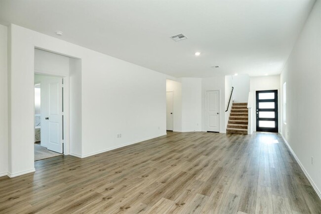 128 Allegro Dr in Hutto, TX - Foto de edificio - Building Photo
