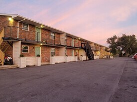 5820 Hickory St, Unit Apt 13 in Panama City, FL - Building Photo
