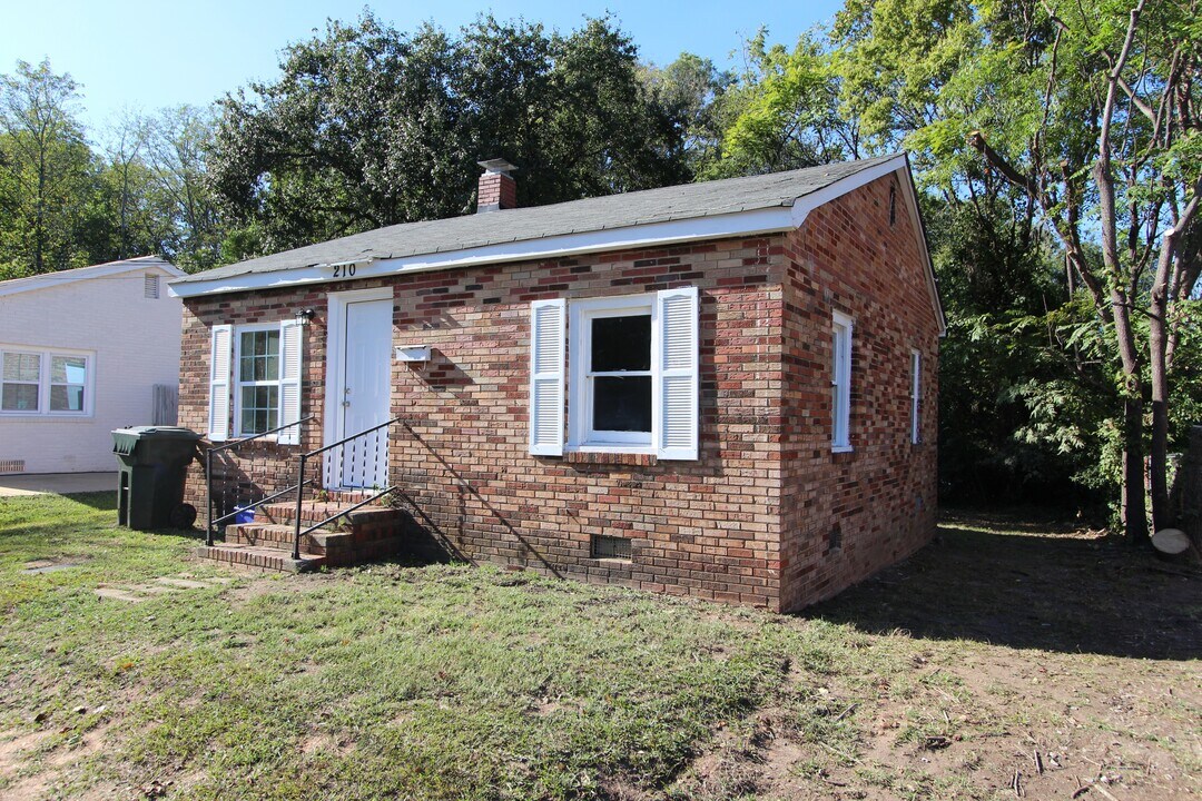 210 Berry St in Rock Hill, SC - Building Photo