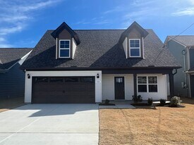 153 Stonehenge Cir in Manchester, TN - Building Photo