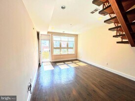 1538 Ogden St in Philadelphia, PA - Building Photo