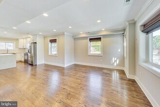 1330 Staples St NE in Washington, DC - Building Photo - Building Photo