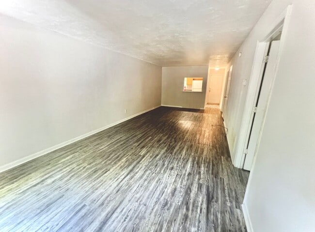2110 Golf Terrace Dr in Tallahassee, FL - Building Photo - Building Photo