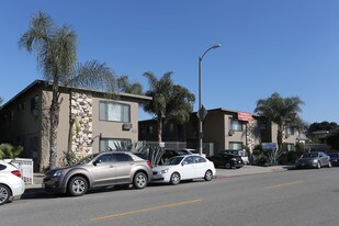 Trojan Palms in Los Angeles, CA - Building Photo