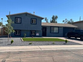 703 E Taylor St in Tempe, AZ - Building Photo