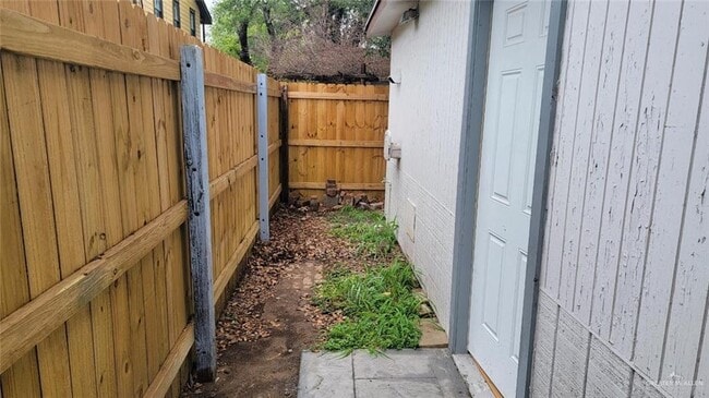 910 N 15th St in McAllen, TX - Building Photo - Building Photo