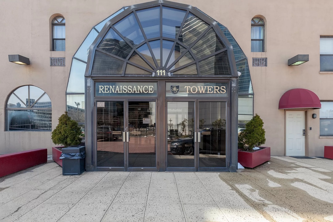 111 Mulberry St, Unit 8b in Newark, NJ - Building Photo