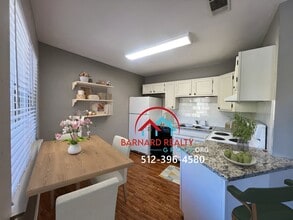 1632 Post Rd in San Marcos, TX - Building Photo - Building Photo