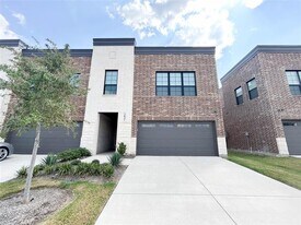 2041 Layla Dr in Waxahachie, TX - Building Photo