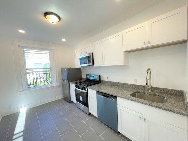 107 Parkhurst St, Unit 2