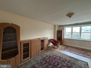 540 S 48th St in Philadelphia, PA - Foto de edificio - Building Photo