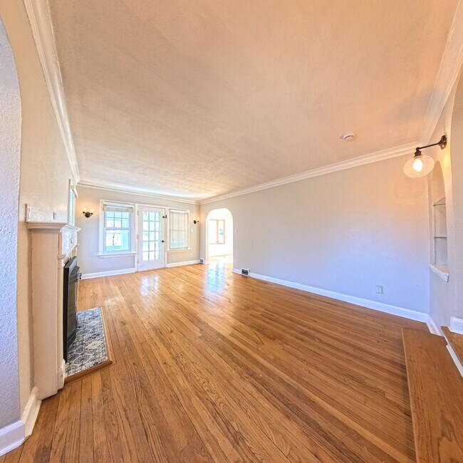 1314 Burlington Terrace in Des Moines, IA - Building Photo - Building Photo