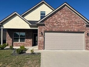 1305 Angus Trail in Lexington, KY - Building Photo - Building Photo