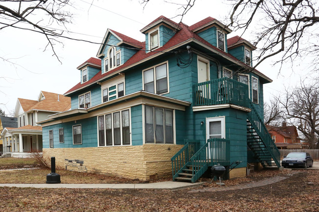 1625 Oakland Ave in Des Moines, IA - Foto de edificio - Building Photo