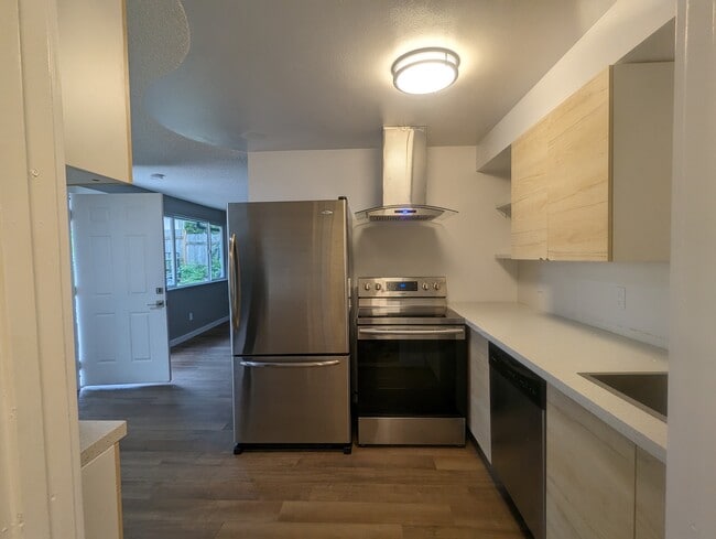 1614 Cellars Ave, Unit Renovated Duplex