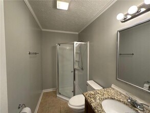 206 S 5th St in Spring Lake, NC - Building Photo - Building Photo