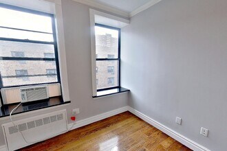 141 Ridge St, Unit 8 in New York, NY - Building Photo - Building Photo
