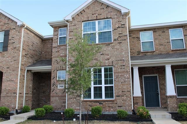 property at 2908 Mare Dr