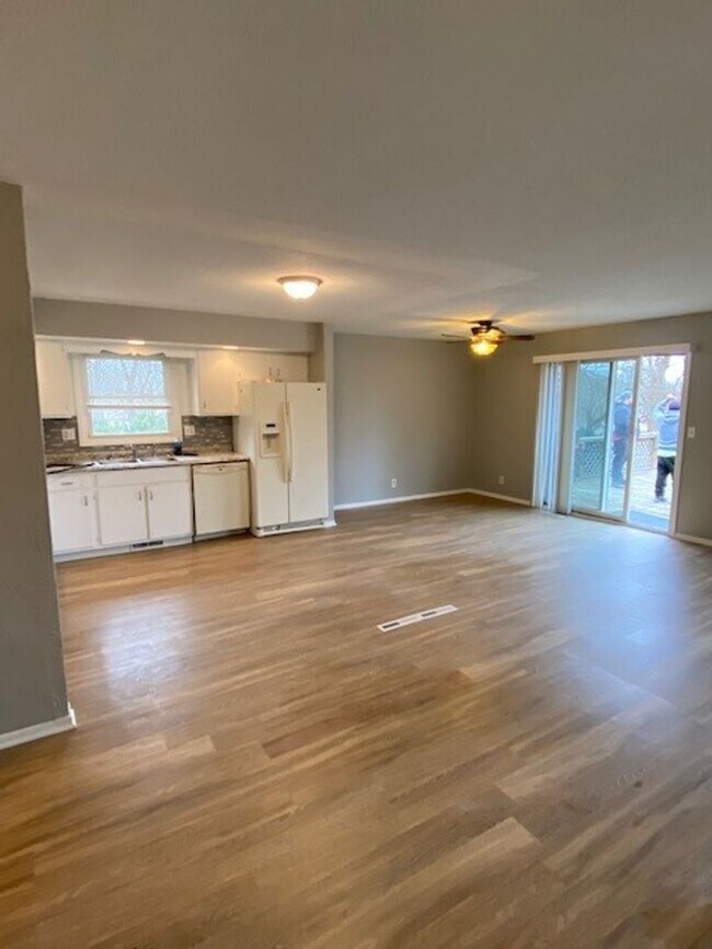 311 Weathering Dr in Mahomet, IL - Building Photo - Building Photo