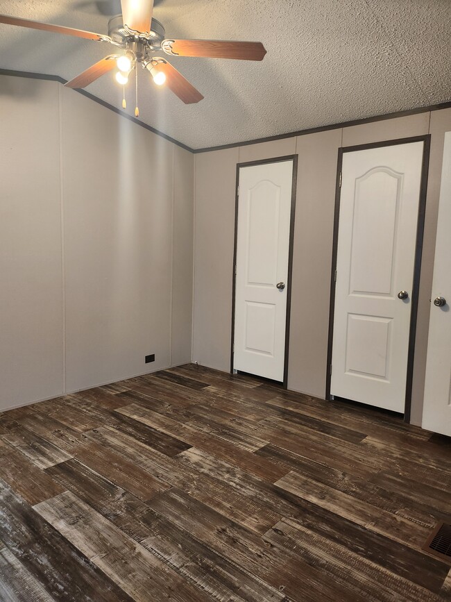 3800 N Golder Ave in Odessa, TX - Foto de edificio - Building Photo