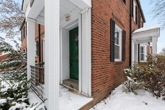 7710 Brookline Terrace in Richmond Heights, MO - Building Photo - Building Photo