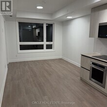 3250 Carding Mill Trail in Oakville, ON - Building Photo - Building Photo