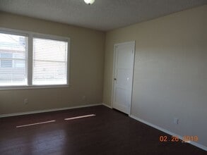 409 S Richmond Rd in Ridgecrest, CA - Building Photo - Building Photo