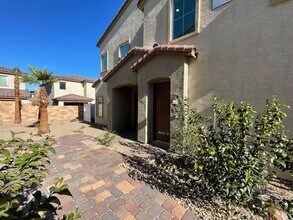 226 Cordelia Cove Ave in Henderson, NV - Building Photo - Building Photo