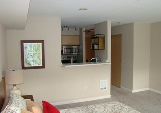 2818 Grand Ave in Everett, WA - Building Photo - Building Photo