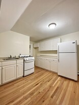 189 Beacon St, Unit 3T Apartments