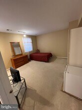 6220 Hidden Canyon Rd in Centreville, VA - Building Photo - Building Photo