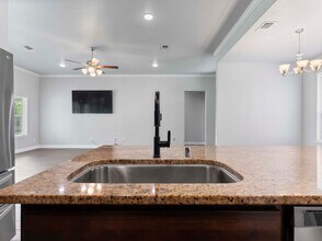 244 Mossy Meadow Dr in West Columbia, TX - Building Photo - Building Photo