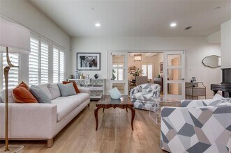 2829 Dyer St in Dallas, TX - Building Photo - Building Photo