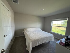 150 Plantation Dr in La Belle, FL - Building Photo - Building Photo