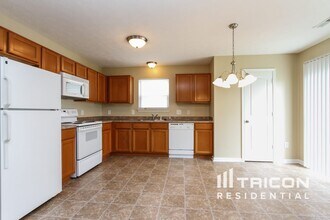 5829 Mosaic Pl in Indianapolis, IN - Building Photo - Building Photo