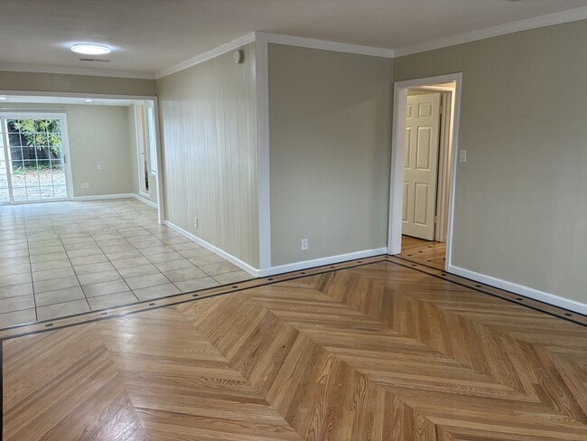 property at 2031 Arctic St
