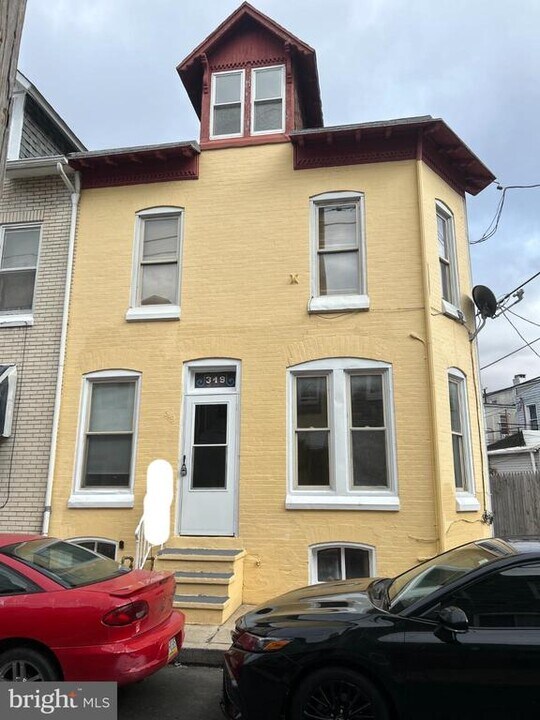 349 Pearl St in Reading, PA - Building Photo