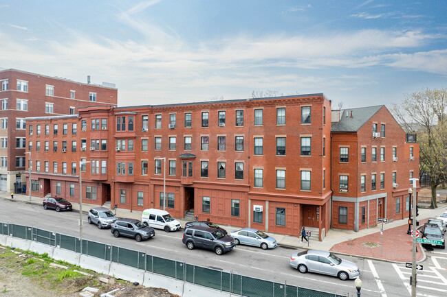 69 E Berkeley St in Boston, MA - Foto de edificio - Building Photo