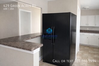 429 Green Acres Rd in Memphis, TN - Building Photo - Building Photo