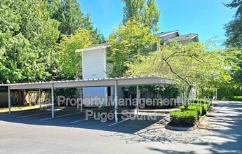 7017 210th St SW in Lynnwood, WA - Building Photo - Building Photo